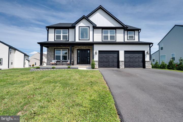 Photo of 1025 River Crest Drive, Reading PA