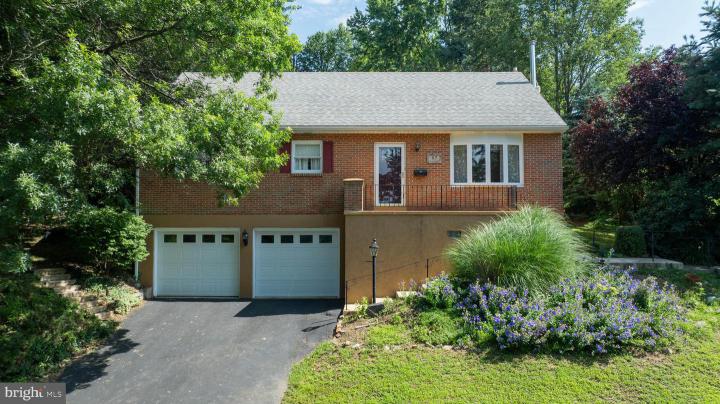 Photo of 97 Wyomissing Hills Boulevard, Reading PA