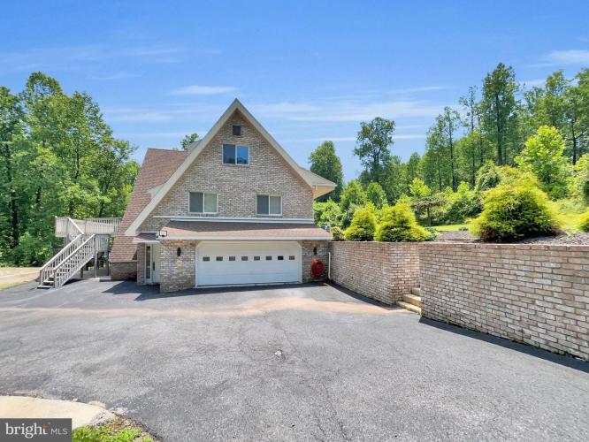 Photo of 665 Fairmont Avenue, Mohnton PA