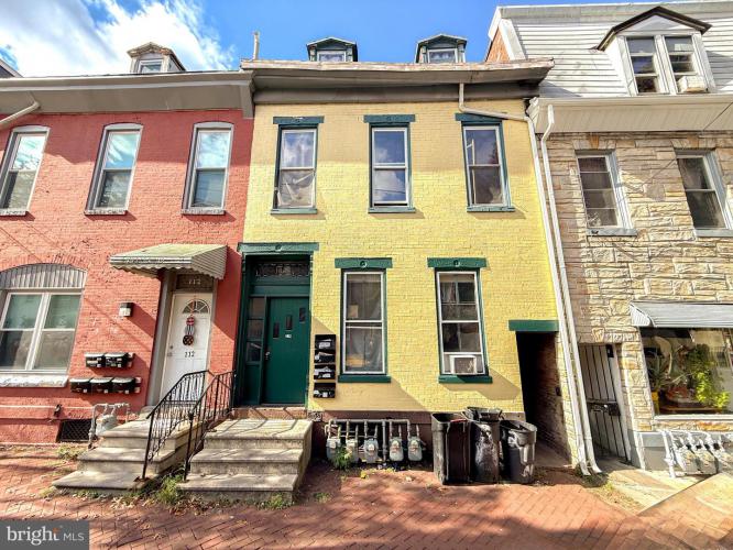 Photo of 114 N 10th Street