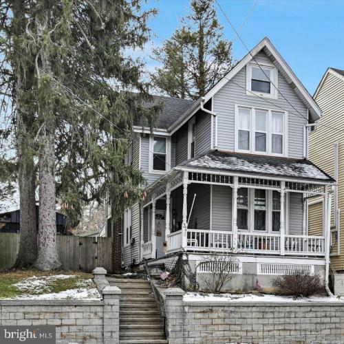 Photo of 32 W Penn Avenue, Wernersville PA