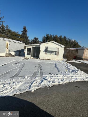 Photo of 1011 Yarrow Avenue