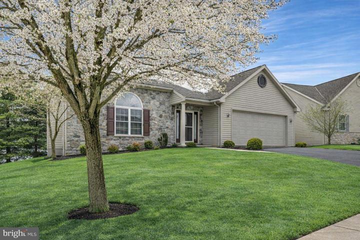 Photo of 110 S Cacoosing Drive