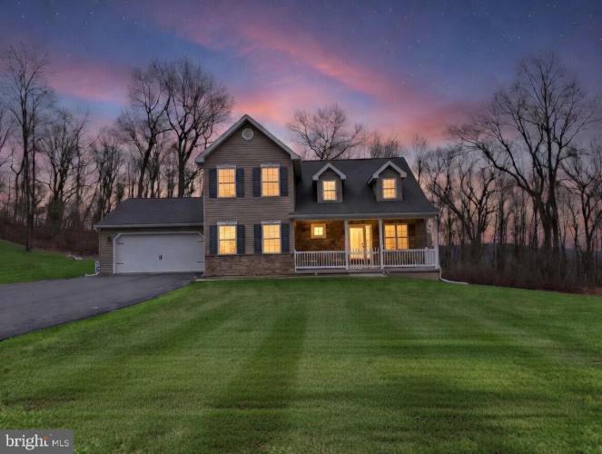 Photo of 402 Mountainside Road, Temple PA