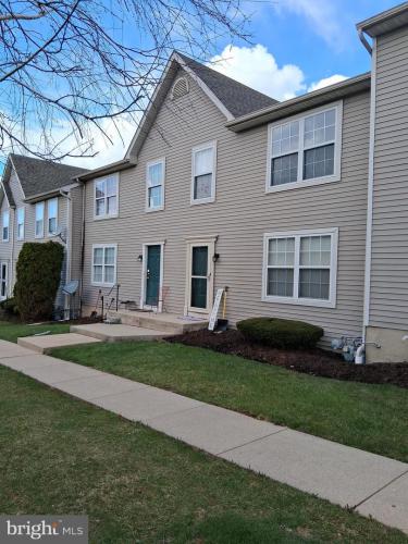 Photo of 17 Cranberry