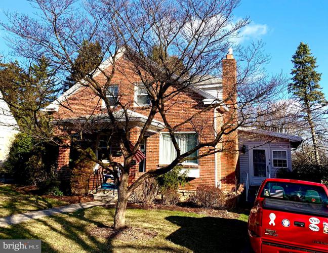 Photo of 611 N Wyomissing Boulevard