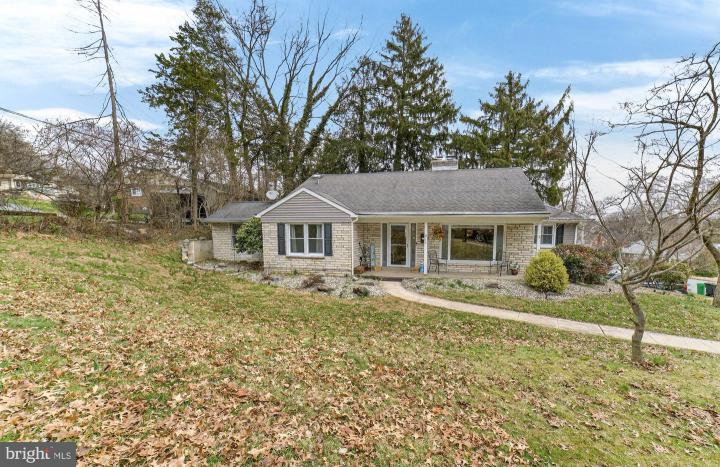 Photo of 311 Lynoak Avenue