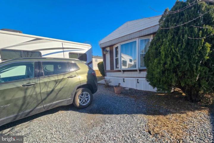 Photo of 18 Scenic Avenue