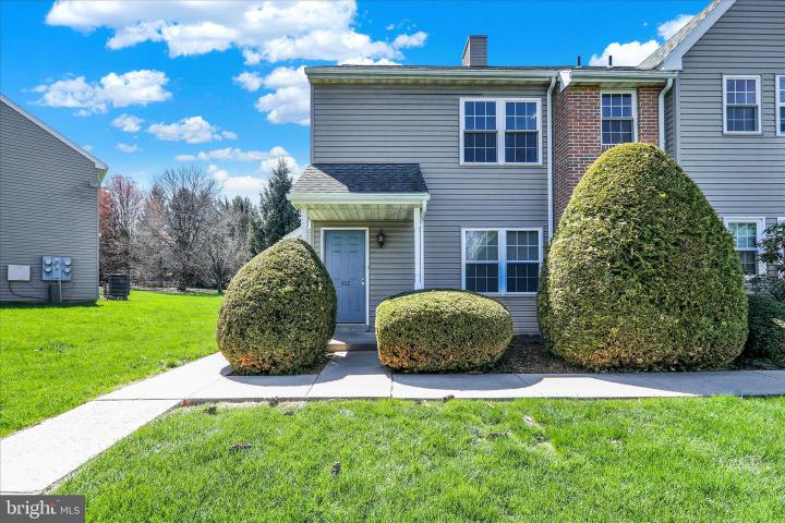 Photo of 302 Peters Way