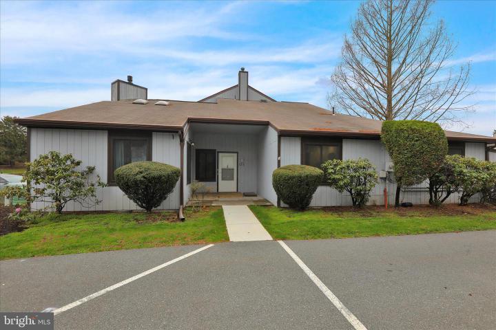 Photo of 72 Azalea Way