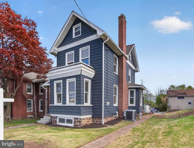 Photo of 803 E Main Street