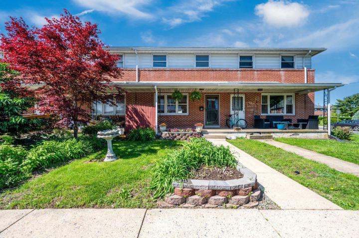 Photo of 4 S Buttonwood Street, Fleetwood PA