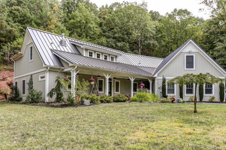 Photo of 6 Maple Grove Road, Mohnton PA