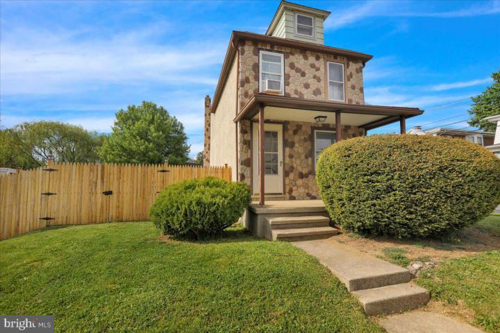 Photo of 3300 Marion Street