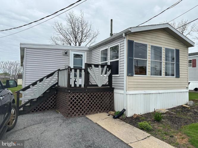 Photo of 12 Roth Avenue