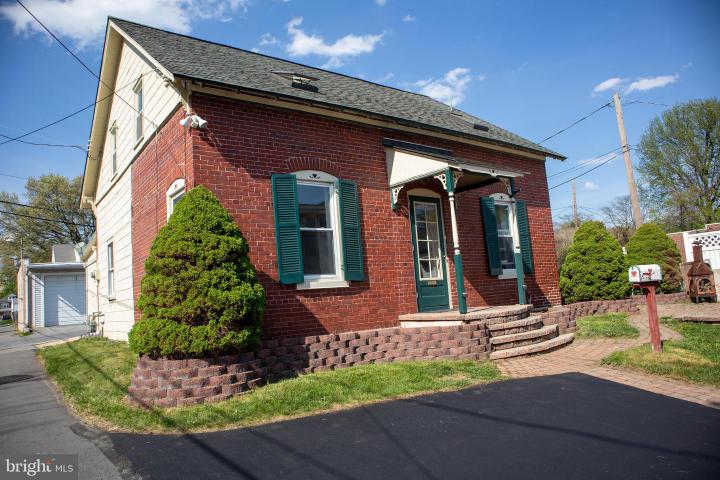 Photo of 2129 Spring Street