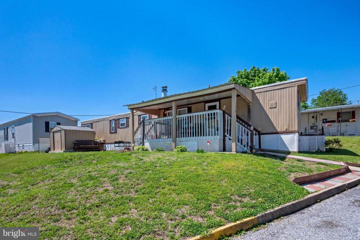 Photo of 128 John Avenue