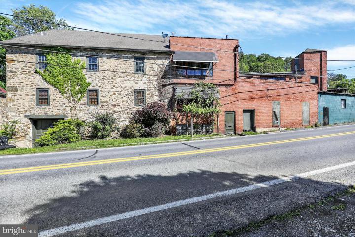 Photo of 1524 Friedensburg Road
