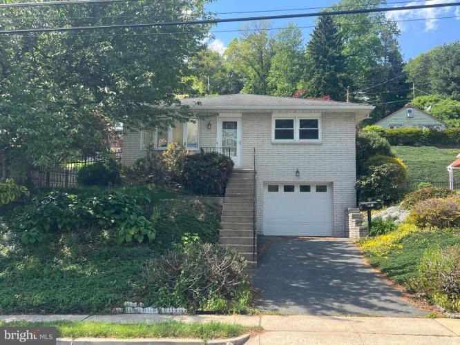 Photo of 410 Friedensburg Road, Reading PA