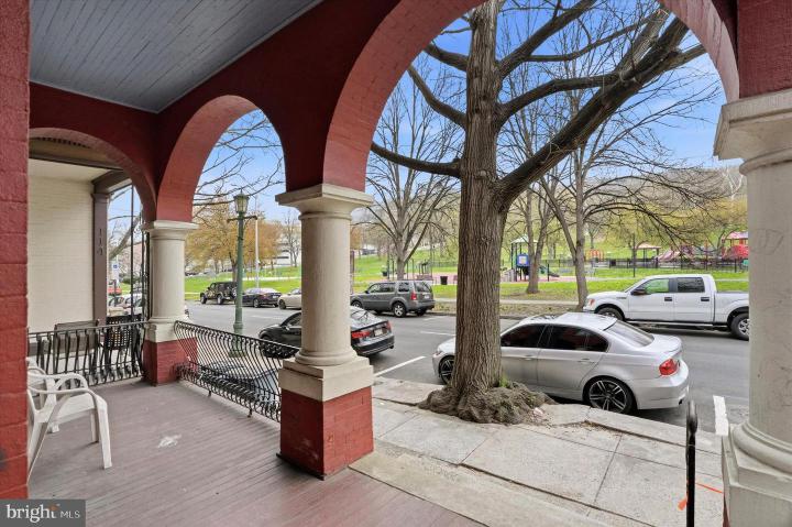 Photo of 112 N 11th Street