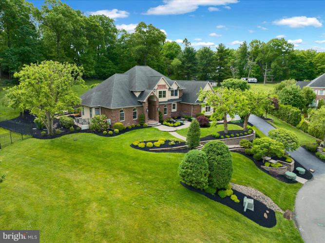 Photo of 212 Hillview Circle