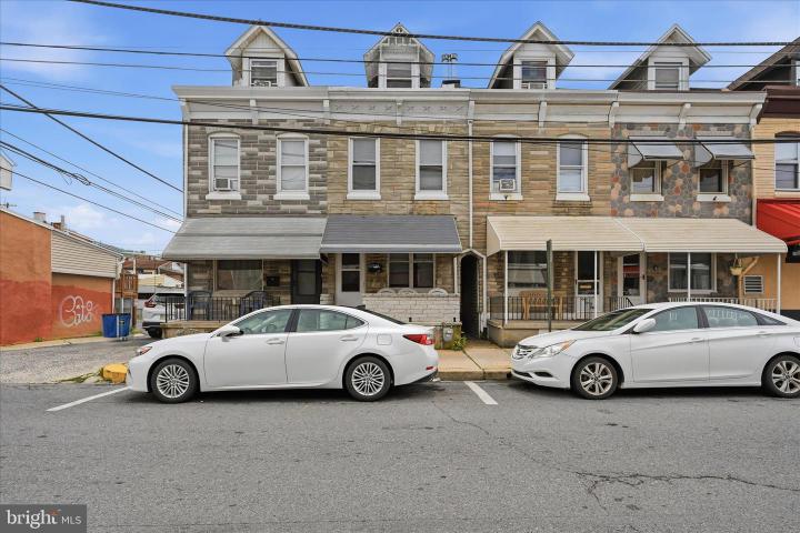 Photo of 940 Pike Street
