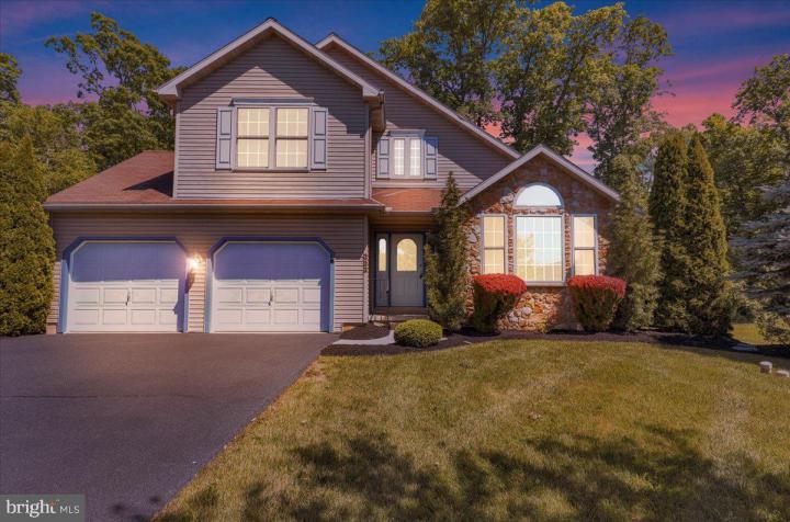 Photo of 223 Woodbridge Lane