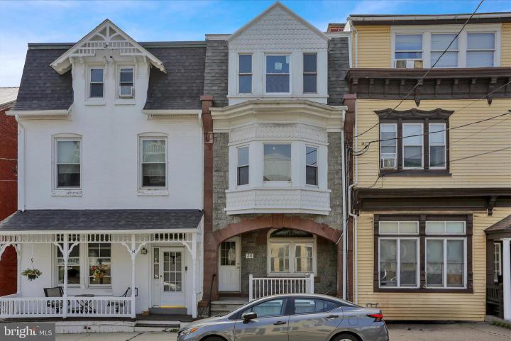 Photo of 36 N 4th Street