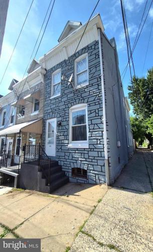 Photo of 1247 Oley Street