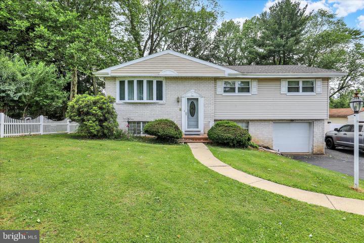Photo of 3020 Elm Road
