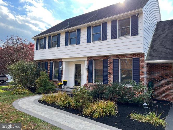 34 Sunnybrook Drive, Doylestown PA 18901 for sale by EveryHome Realtors