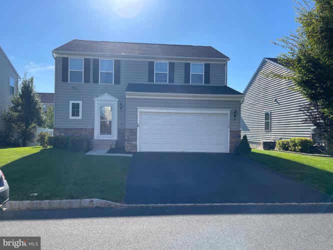 1329 Quakers Way, Quakertown PA 18951 for sale by EveryHome Realtors