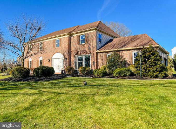 751 Canterbury Drive, Yardley PA 19067 for sale by EveryHome Realtors