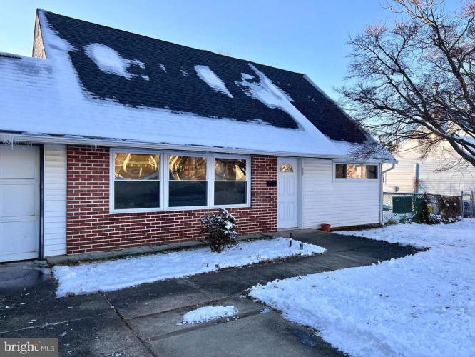 33 Jasmine Road, Levittown PA 19056 for sale by EveryHome Realtors