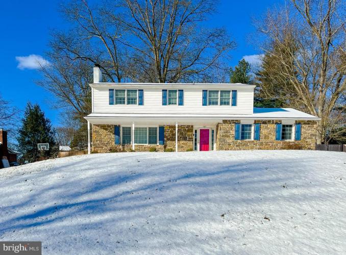 987 Lehigh Drive, Yardley PA 19067 for sale by EveryHome Realtors