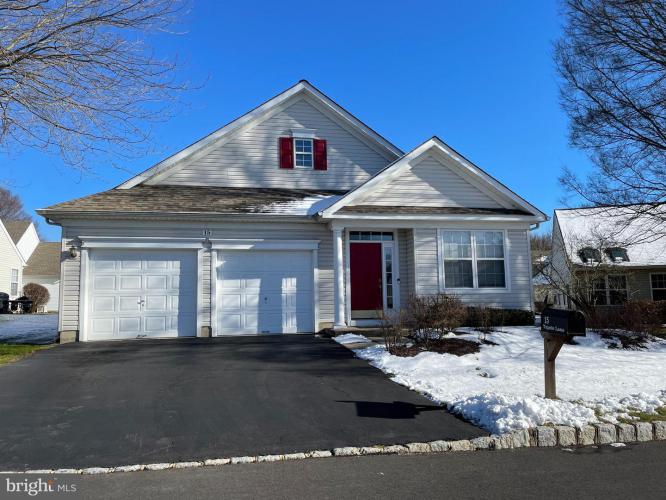 15 Tupelo Lane, Langhorne PA 19047 for sale by EveryHome Realtors