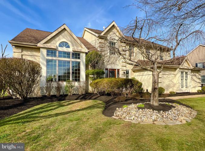 679 Baldwin Lane, Langhorne PA 19047 for sale by EveryHome Realtors