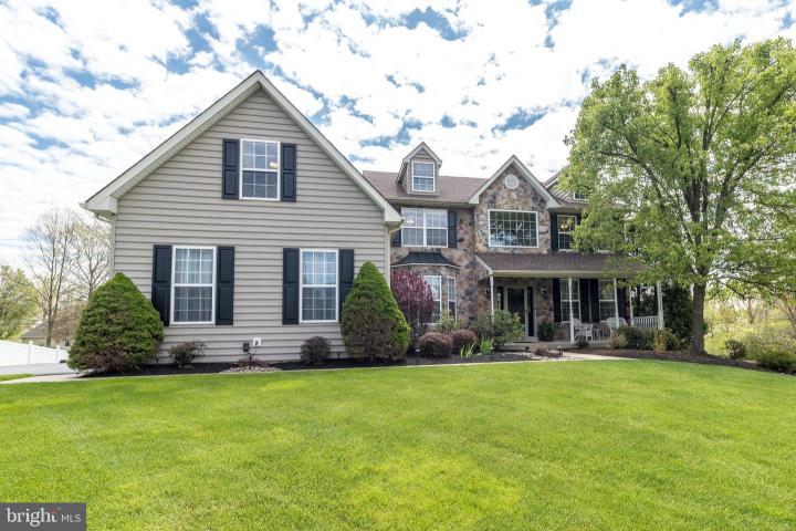 Photo of 905 Red Coat Farm Drive, Chalfont PA