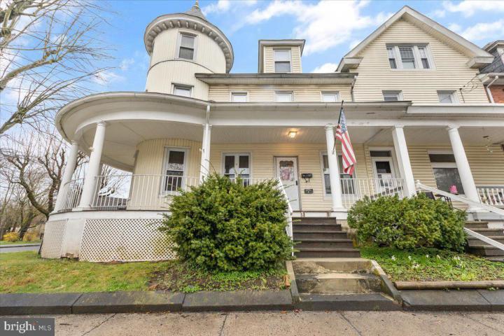 Photo of 454 E Broad Street, Quakertown PA