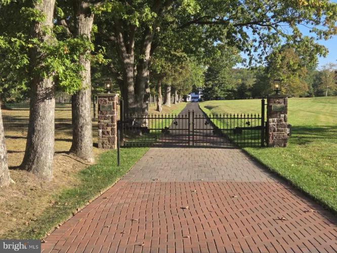 Photo of 220 Stoopville Road