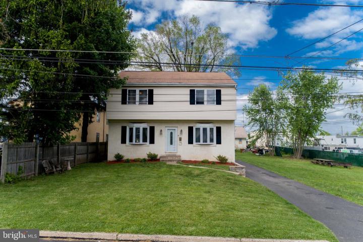 Photo of 235 Olive Street, Warminster PA