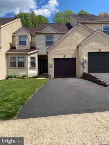 Photo of 52 Bellwood Drive, Feasterville Trevose PA