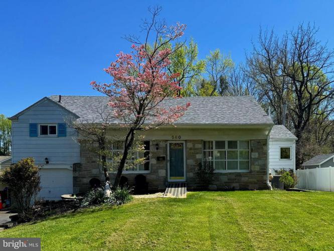 560 Revolutionary Way, Warminster PA 18974 for sale by EveryHome Realtors