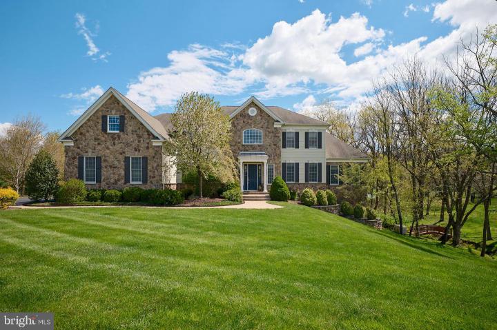 Photo of 10 Holme Ct, Newtown PA