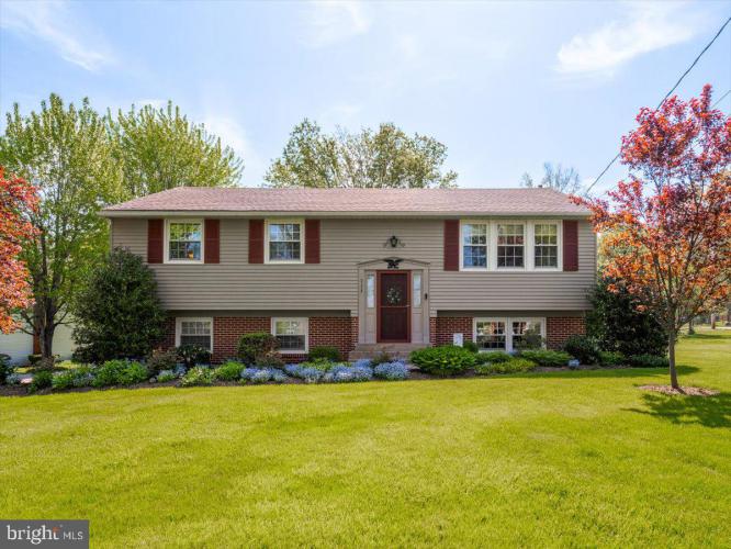 2175 Milford Avenue, Milford Square PA 18935 for sale by EveryHome Realtors