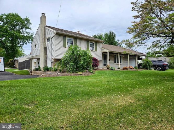 Photo of 203 E Branch Road, Sellersville PA
