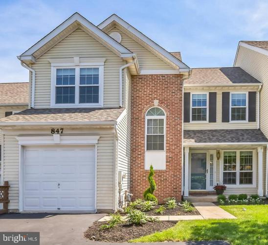 847 Long Meadow Drive, Chalfont PA 18914 for sale by EveryHome Realtors