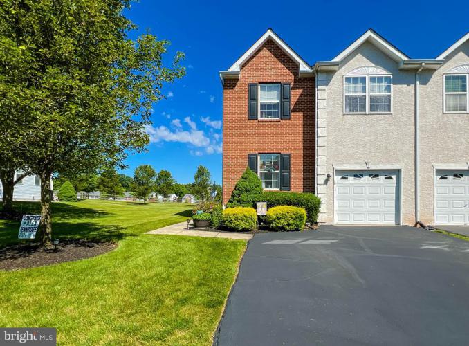 129 Glenwood Drive, Sellersville PA 18960 for sale by EveryHome Realtors