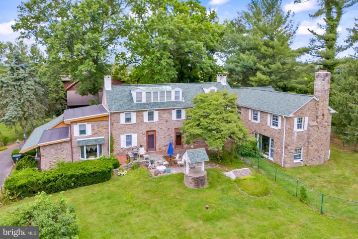 Photo of 636 Almshouse Road