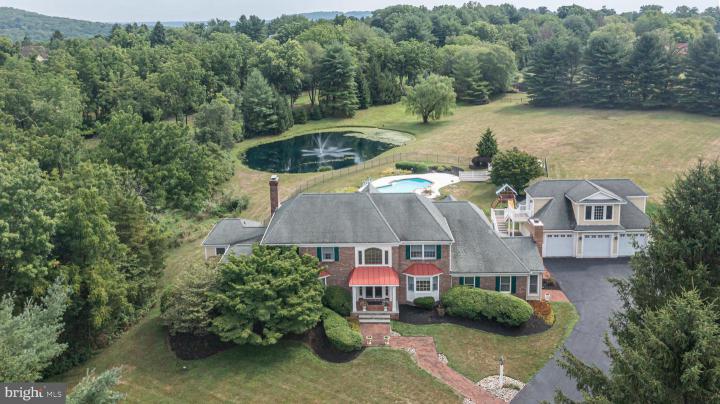 Photo of 1089 Eagle Road, Newtown PA